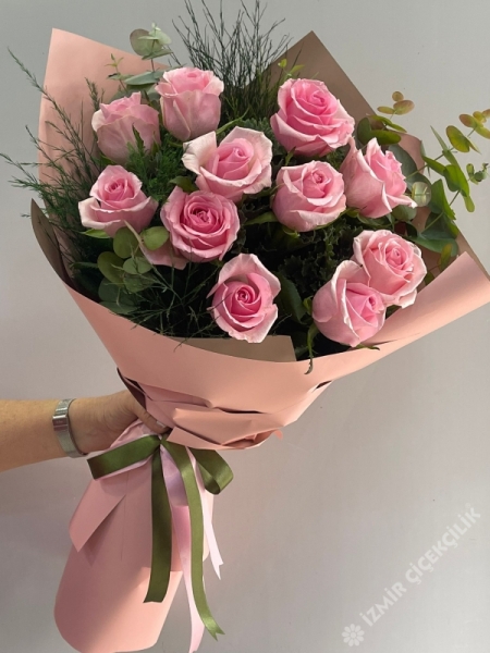 11 pembe gül
