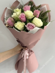 İTHAL BEYAZ PEMBE GÜL BUKETİ
