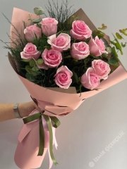 11 pembe gül